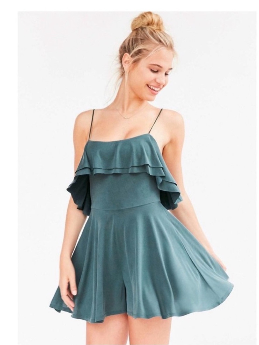 💕Urban Outfitters Kimchi Blue 64% Modal Romper💕